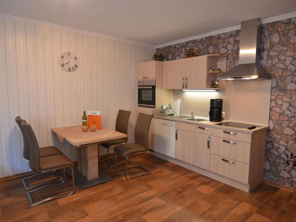 Modern Holiday Home Idyllic Setting With Terrace Medebach Exteriör bild