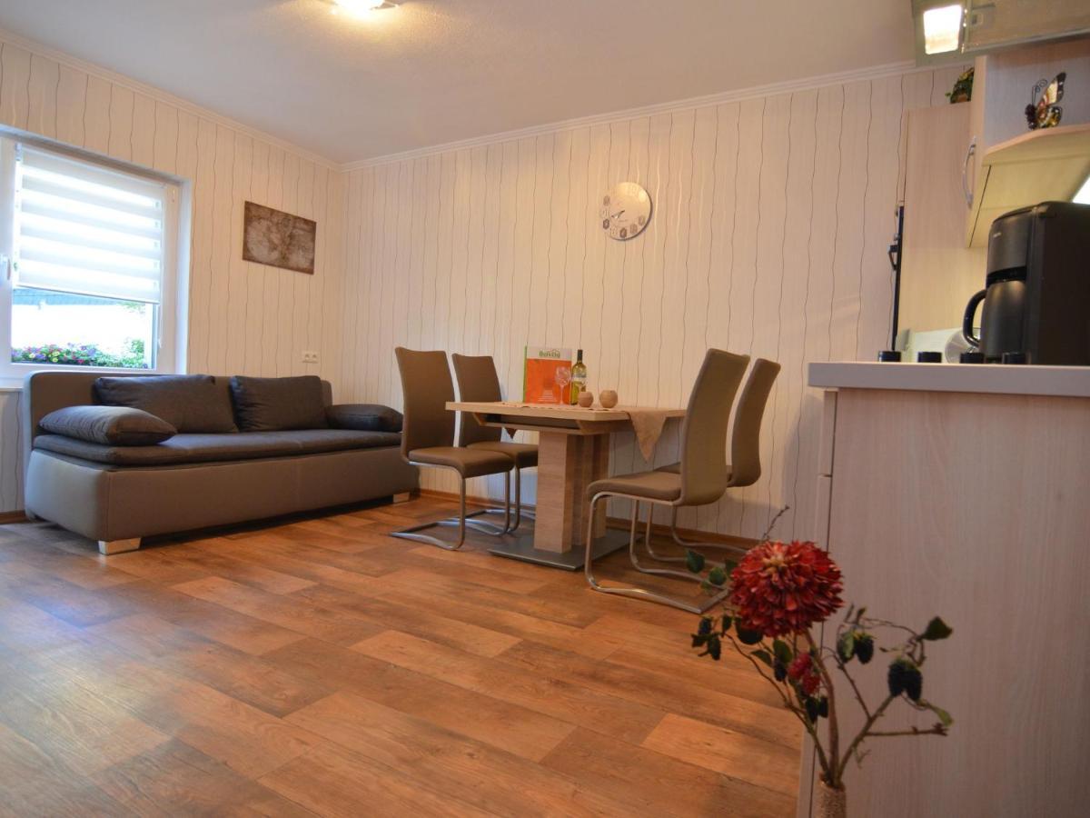 Modern Holiday Home Idyllic Setting With Terrace Medebach Exteriör bild